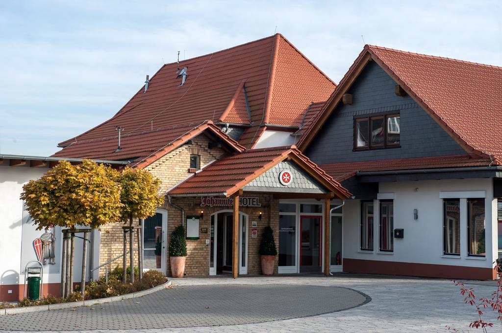 Johanniterhotel Nieder Weisel Exterior photo